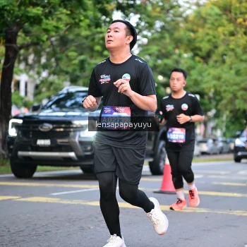Runner Photo 3952474