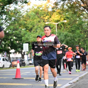 Runner Photo 3953572
