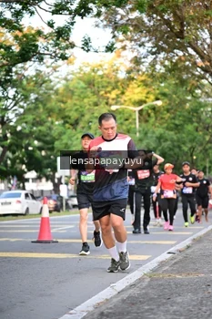 Runner Photo 3953590