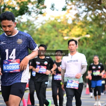 Runner Photo 3954011