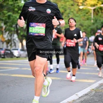 Runner Photo 3954667