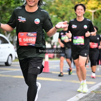 Runner Photo 3954685