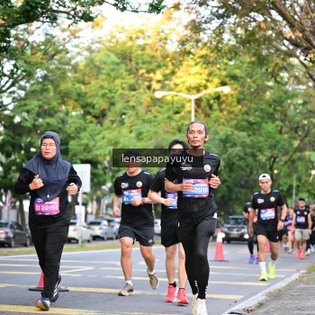 Runner Photo 3955712