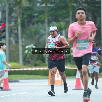 Runner Photo 3955759