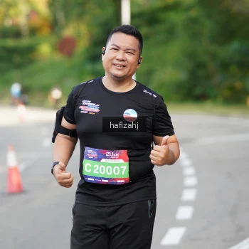 Runner Photo 3955790