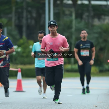 Runner Photo 3955878