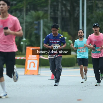 Runner Photo 3955945