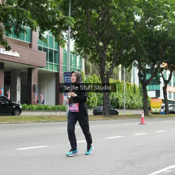 Runner Photo 3956024