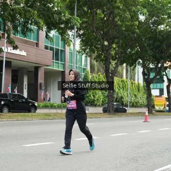 Runner Photo 3956031
