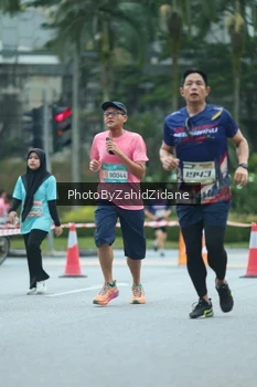 Runner Photo 3956043