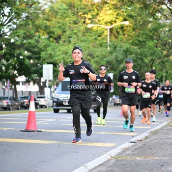 Runner Photo 3956201