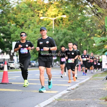 Runner Photo 3956240