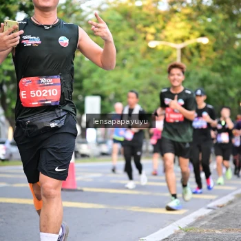 Runner Photo 3956309