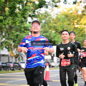 Runner Photo 3956513