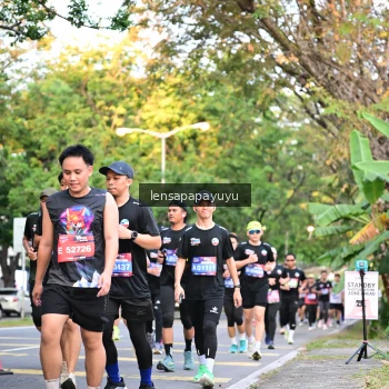 Runner Photo 3956564