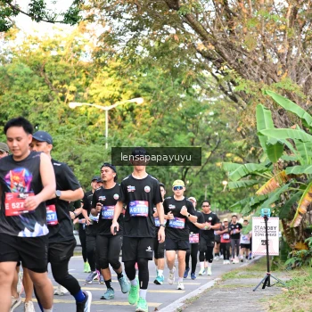 Runner Photo 3956569