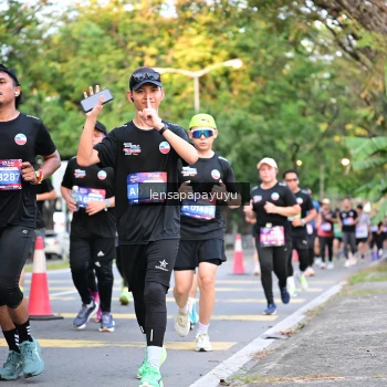 Runner Photo 3956570