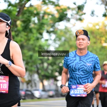 Runner Photo 3956631