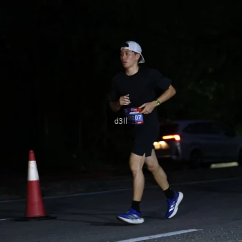 Runner Photo 3956650