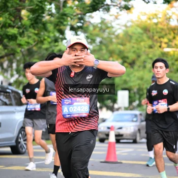 Runner Photo 3956665