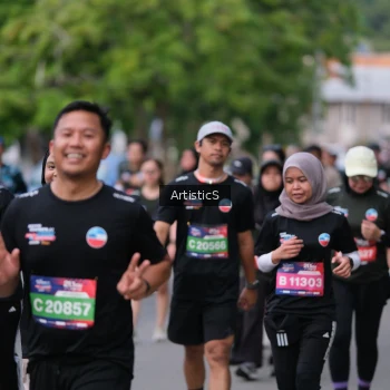 Runner Photo 3956684