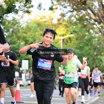 Runner Photo 3956702
