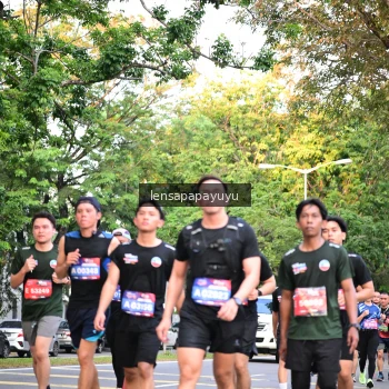 Runner Photo 3956824