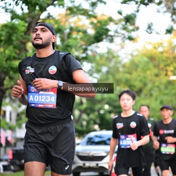 Runner Photo 3956877