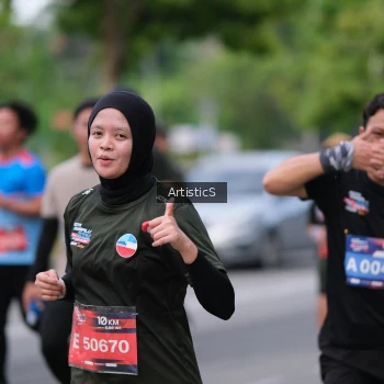 Runner Photo 3956899