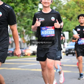 Runner Photo 3956912