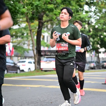 Runner Photo 3956948