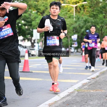 Runner Photo 3956974