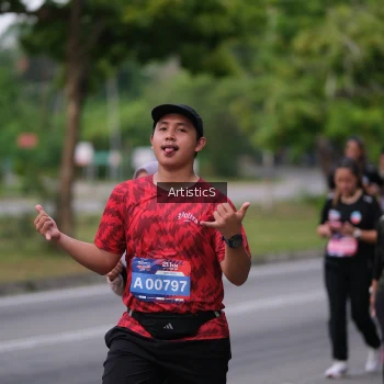 Runner Photo 3957013