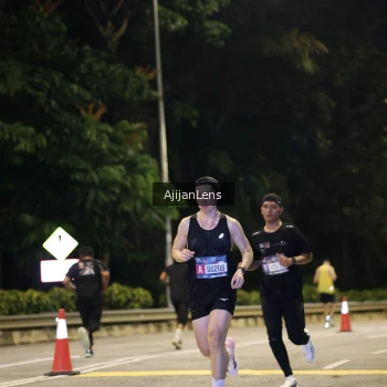 Runner Photo 3957098