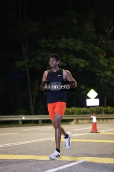 Runner Photo 3957117