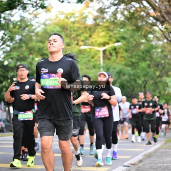 Runner Photo 3957240