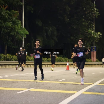 Runner Photo 3957375