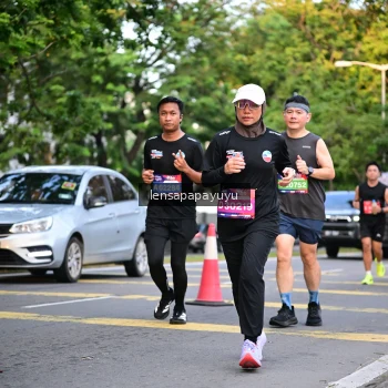 Runner Photo 3957617