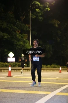 Runner Photo 3958003