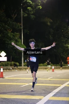 Runner Photo 3958128