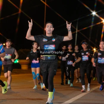 Runner Photo 3958365