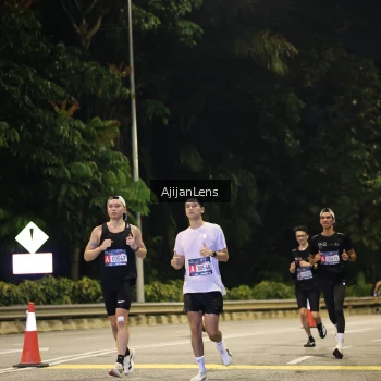 Runner Photo 3958385