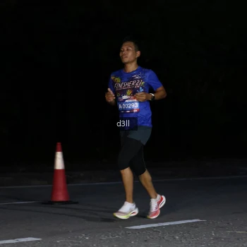 Runner Photo 3958425