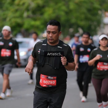 Runner Photo 3958472