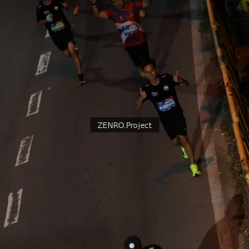 Runner Photo 3958512