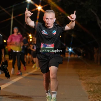 Runner Photo 3958536