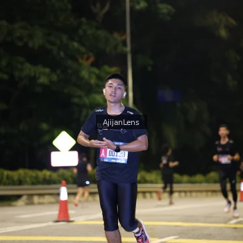 Runner Photo 3958573