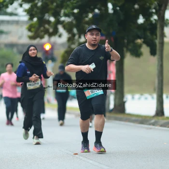 Runner Photo 3958585