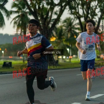 Runner Photo 395865