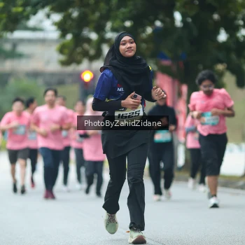 Runner Photo 3958651
